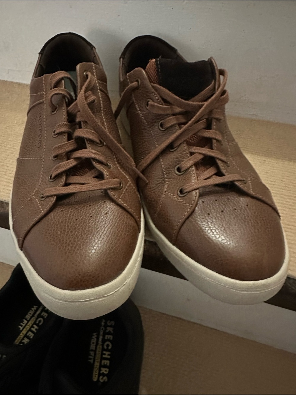 Rockport Men’s Brown Leather Casual Shoes Size 9